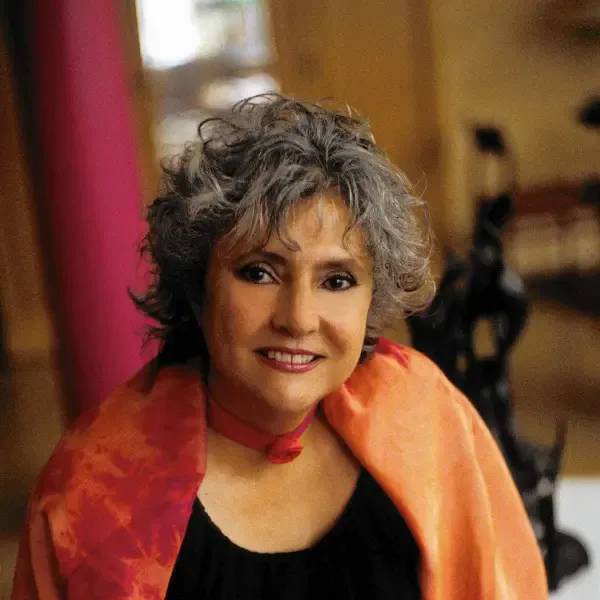 Laura Esquivel - famoso